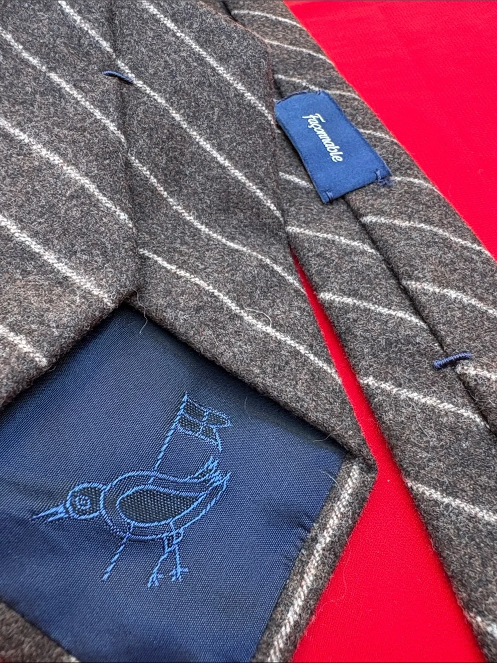Faconnable brown wool tie!!